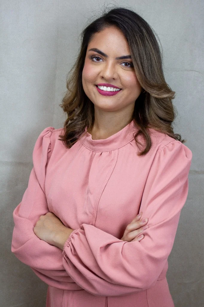 Camila Maia, especialista em beleza e estética